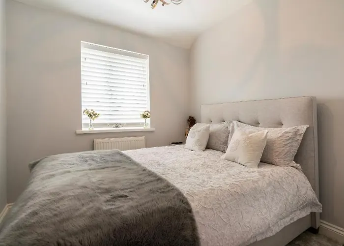 Shared House
