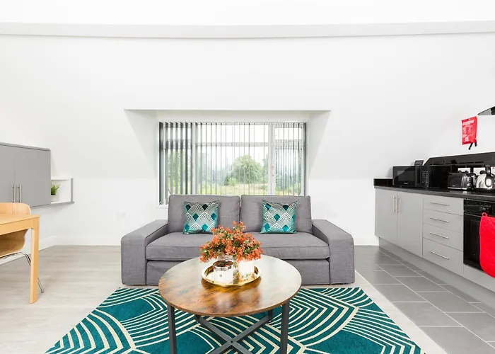 Hagley Road Apartments - Self Contained Entire Apartments With Kitchen & Netflix - Birmingham City Centre