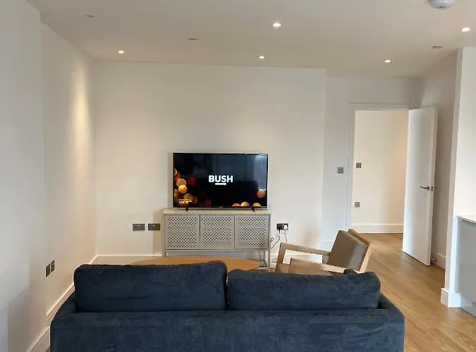 Luxury 2 Bedroom Apartment - Brand New Luxury Development.