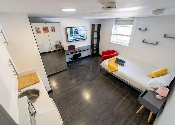 Modern Studio Available Close To The City