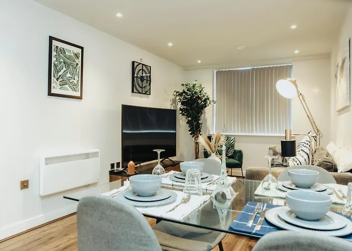 Stunning 2-Bed Apartment In Birmingham City Center