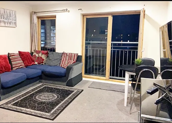 2 Bedroom Apartment City Centre Birmingham