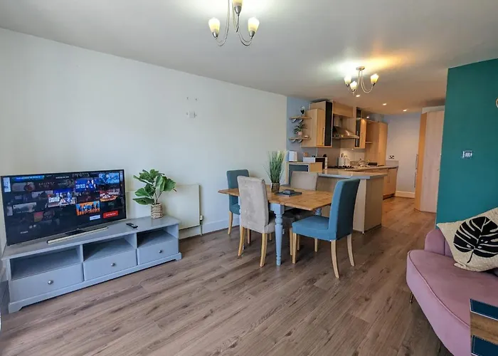 Brindley Apt - Free Parking! Next Door To Arena-Sea Life!