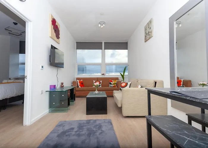 One Bedroom Serviced Apartment Smethwick F312