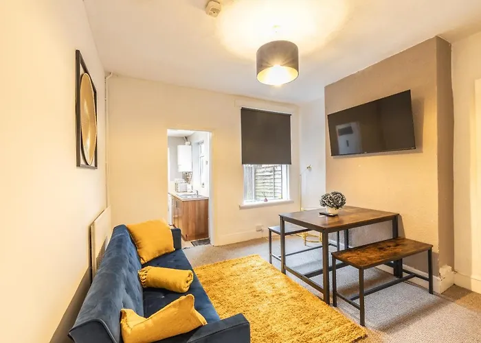 Westminster House - Contractors/Families