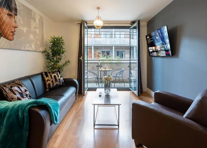 Birmingham City Centre Apartment - Balcony - Secure Parking - China Town - Arcadian - 37Arc