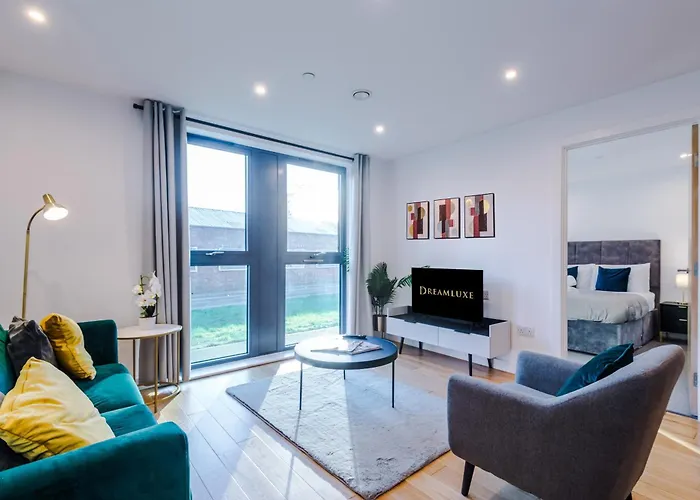 The Sterling Suite - Free Parking, Fast Wifi, Modern, Close To Broad Street, City Center