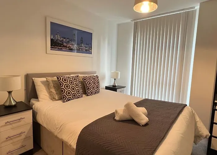 1 Bed 1 Bath Central Apartment