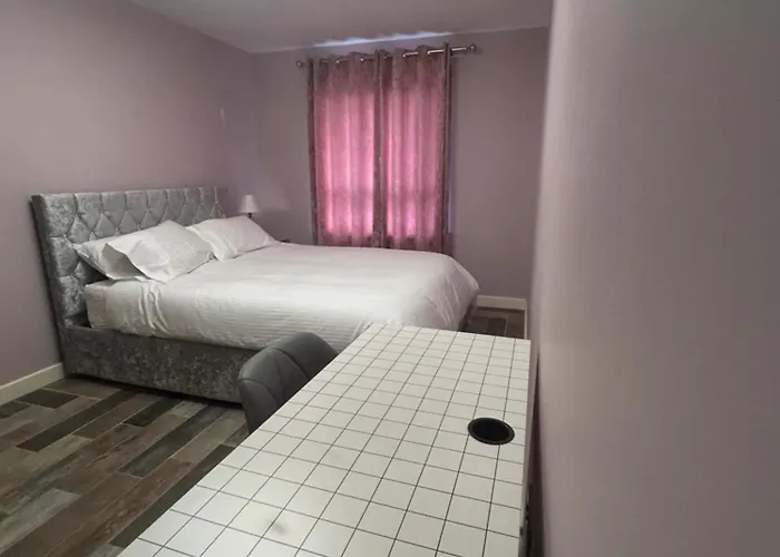 Luxury Holiday Home In Birmingham City Center Very Near To O2 Academy