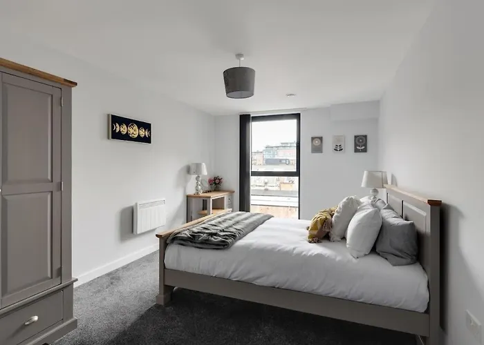 Beautiful And Stylish 1 Bedroom Apartment In Central Birmingham