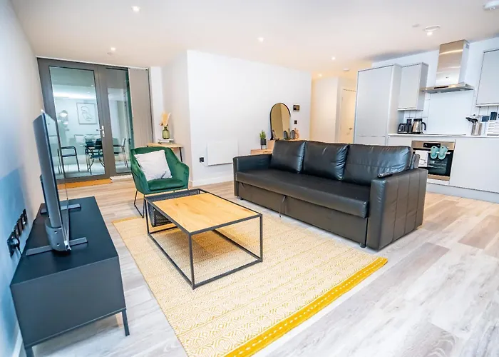 Smart Central Birmingham 2 Bedroom Apartment