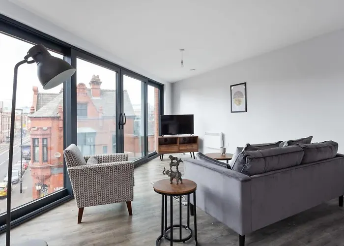 Modern & Spacious Apartment In Central Birmingham