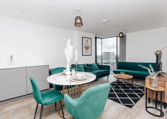 Luxury 2 Bedroom Apartment, Broad Street Birmingham