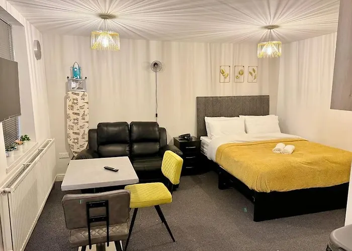 Luxury Studio Apartment Birmingham