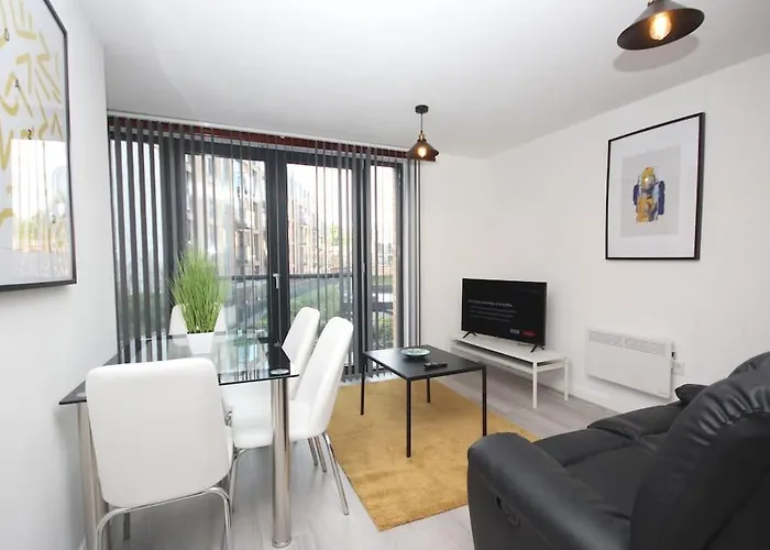 Host & Stay - Southside Apartment