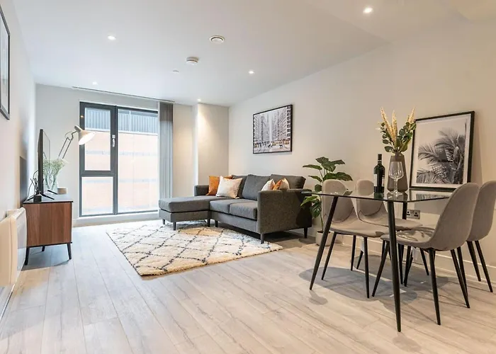 St Martin\'S Place 2 Bed Luxury Apartment Bham