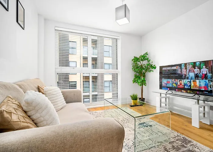 Luxury Apartment - City Centre - Free Netflix & Wifi - 304H