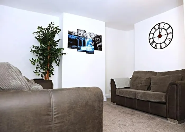 Cozy Birmingham House Jlr Nec Airport Resortsworld