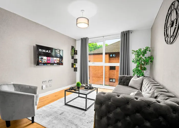 City Centre Apartment - Two Bedroom - Secure Parking - 107H