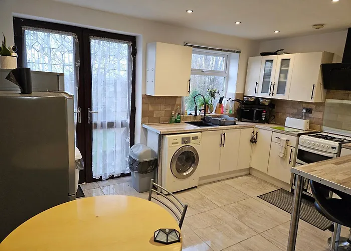 Monyhull Homestay - Near City Centre Kingsheath Nia Nec Bhx