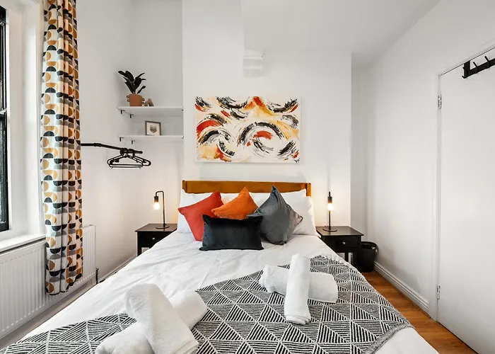 Spacious City Apartment In Birmingham