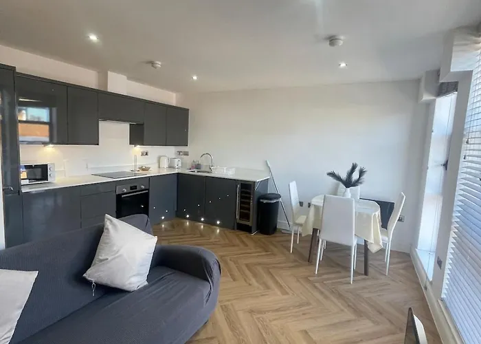 2 Bedroom City Centre Apartment!