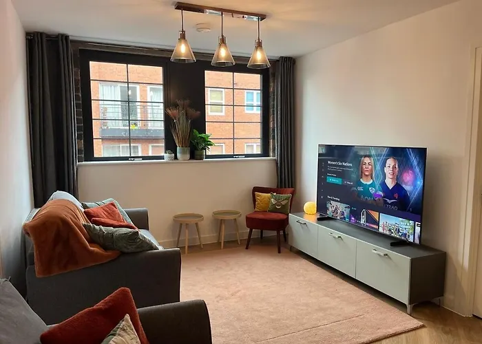 Luxury 2 Bedroom Apartment