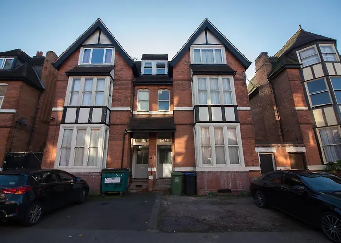 Diamond - Moseley Mews Apartment