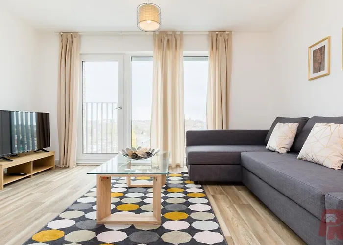 Modern Birmingham City Apartments Secure Gated Parking