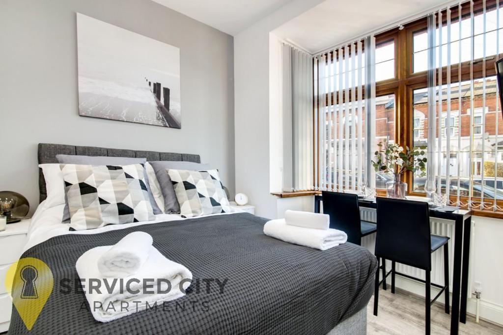 Sca-stunning Edgbaston Studio A Apartment Birmingham