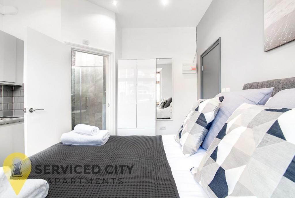 Sca-stunning Edgbaston Studio A Birmingham