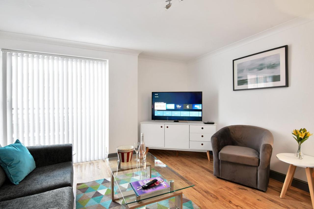 Xclusive Living In Centre, The Qube Apartment *