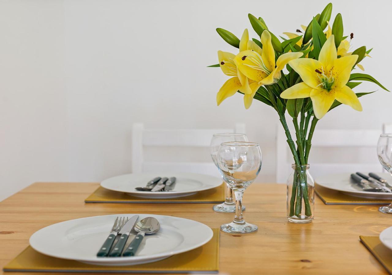 Near Airport & Nec, The Leyburn