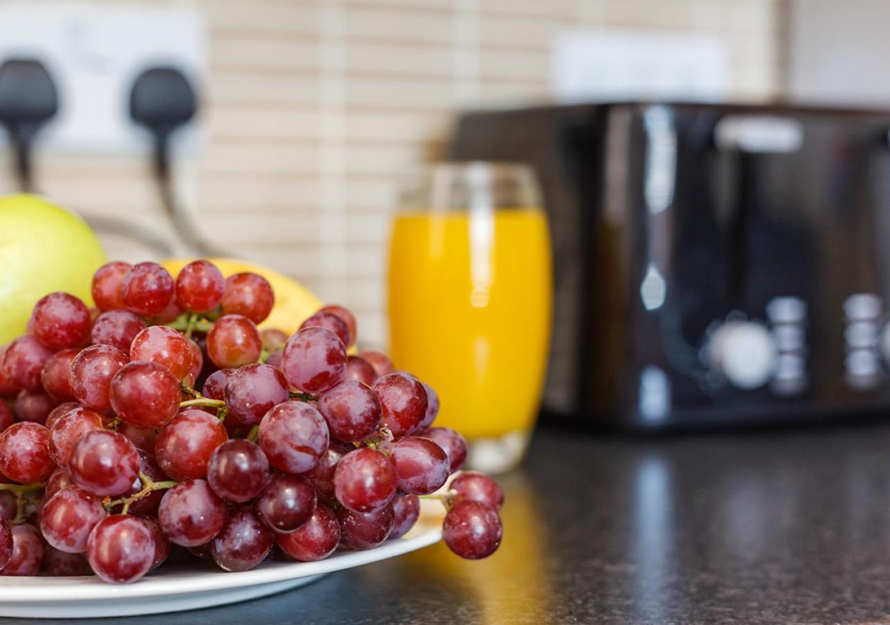 Holiday home Near Airport & Nec, The Leyburn Birmingham