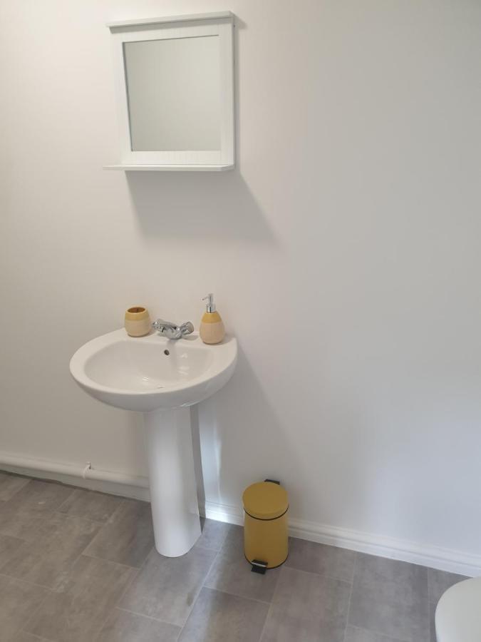 Holiday home Budget In Kings Health, 20 Mins From City Centre