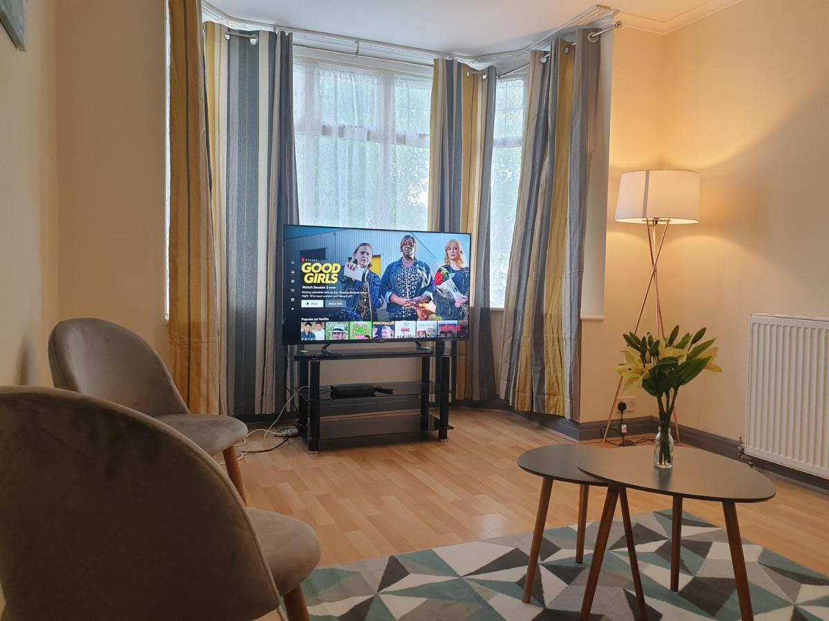 Holiday home Budget In Kings Health, 20 Mins From City Centre Birmingham