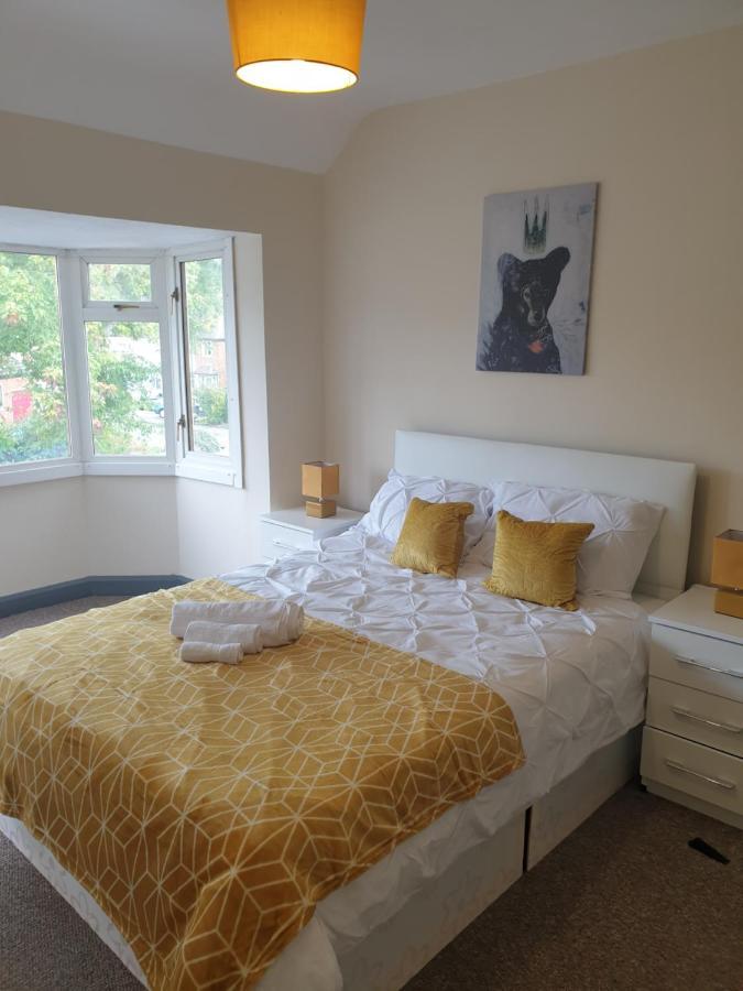 Budget In Kings Health, 20 Mins From City Centre