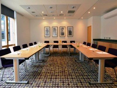 Hilton Garden Brindley Place Birmingham