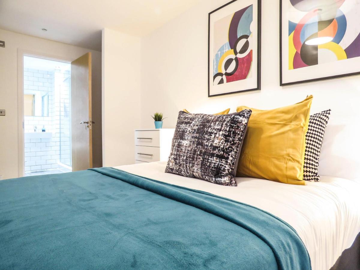 Apartment Tudors Esuites Canal Side *