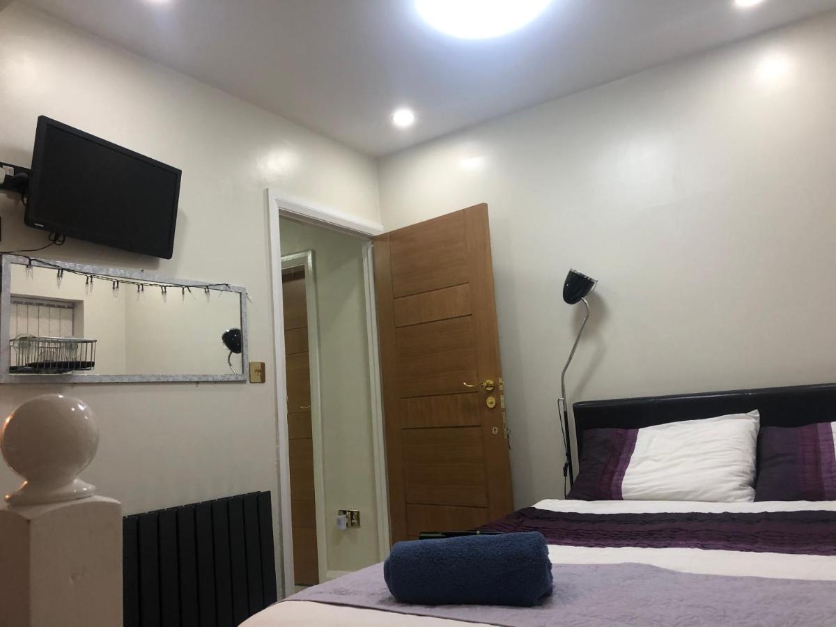 Bed & Breakfast Lyndon Solihull