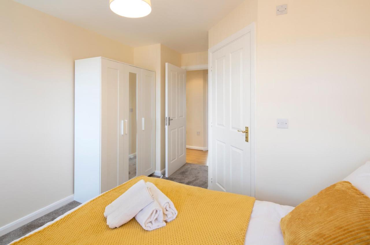 Business Hub: Spacious 2-bedroom Near Nec & Centre Apartment Birmingham