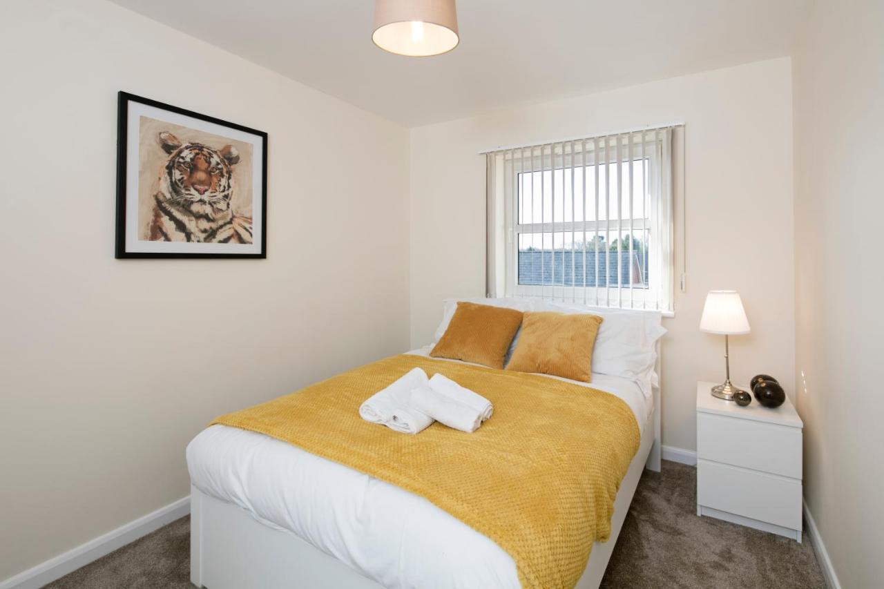 Business Hub: Spacious 2-bedroom Near Nec & Centre Birmingham
