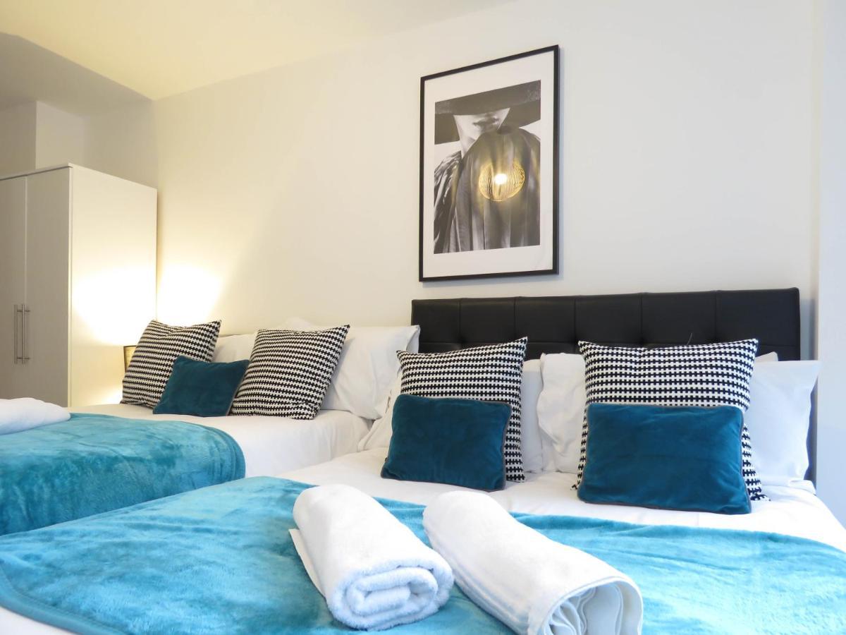 Tudors Esuites Canal Side Apartment Birmingham