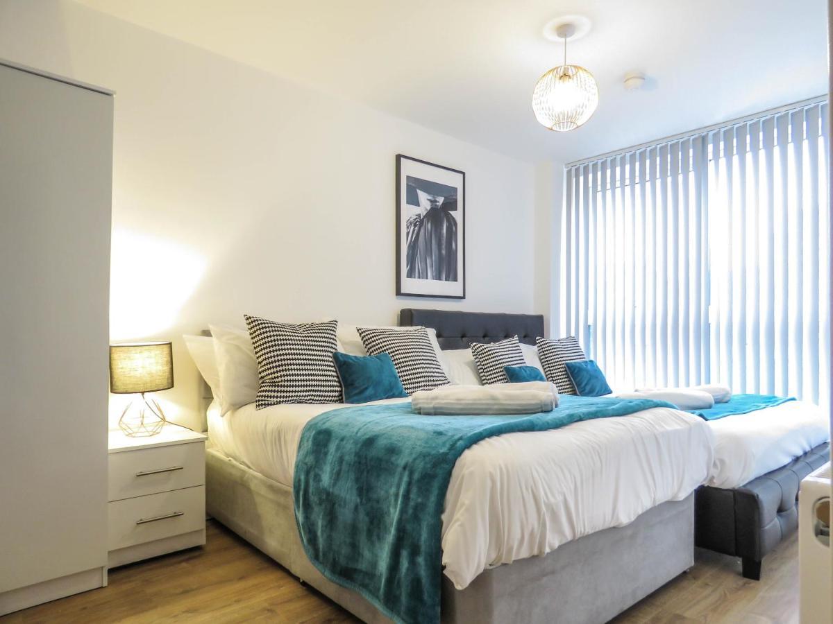 Tudors Esuites Canal Side Apartment Birmingham