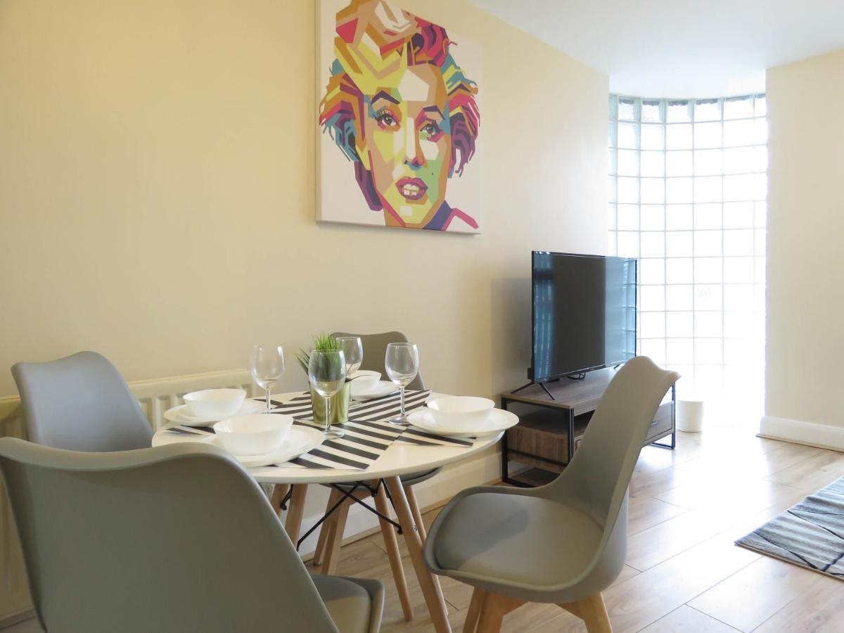 Apartment Tudors Esuites City Centre Birmingham