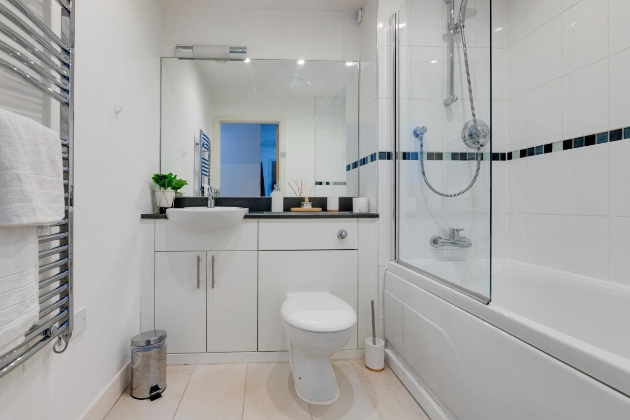 Apartment 1 Bed 1 Min Walk To Broad St Very Central! Birmingham
