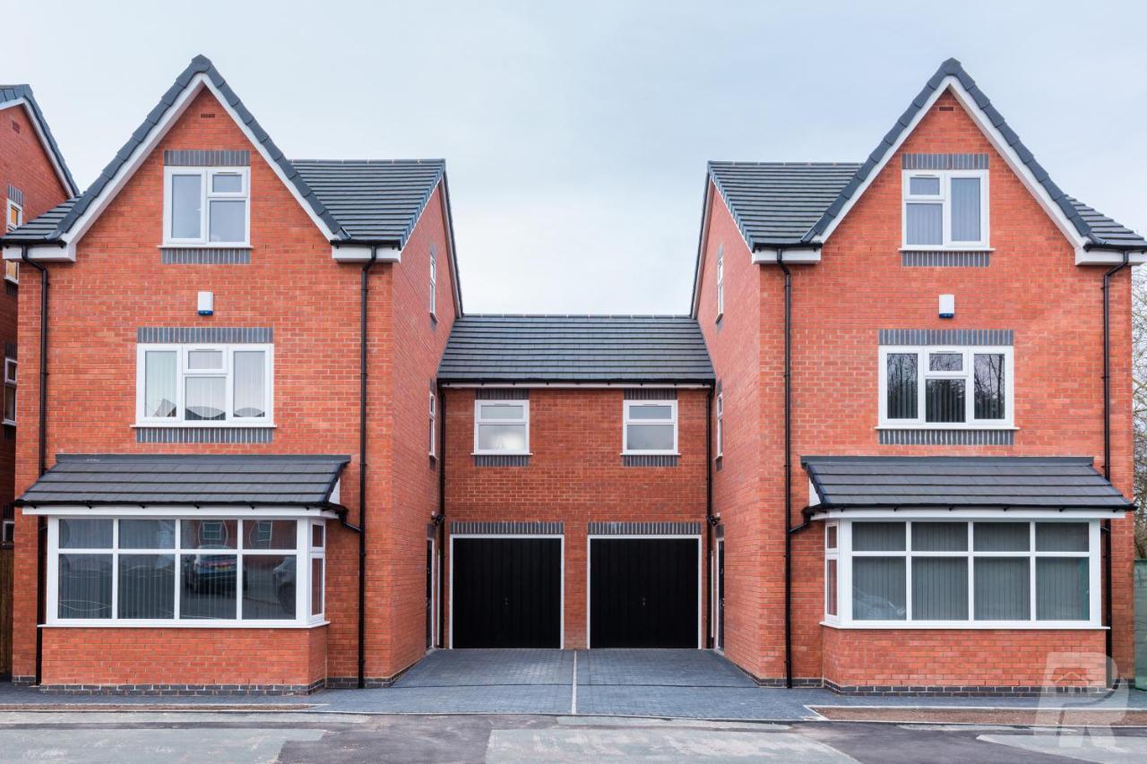 Estate - Contractor & Group - Secure Parking Birmingham