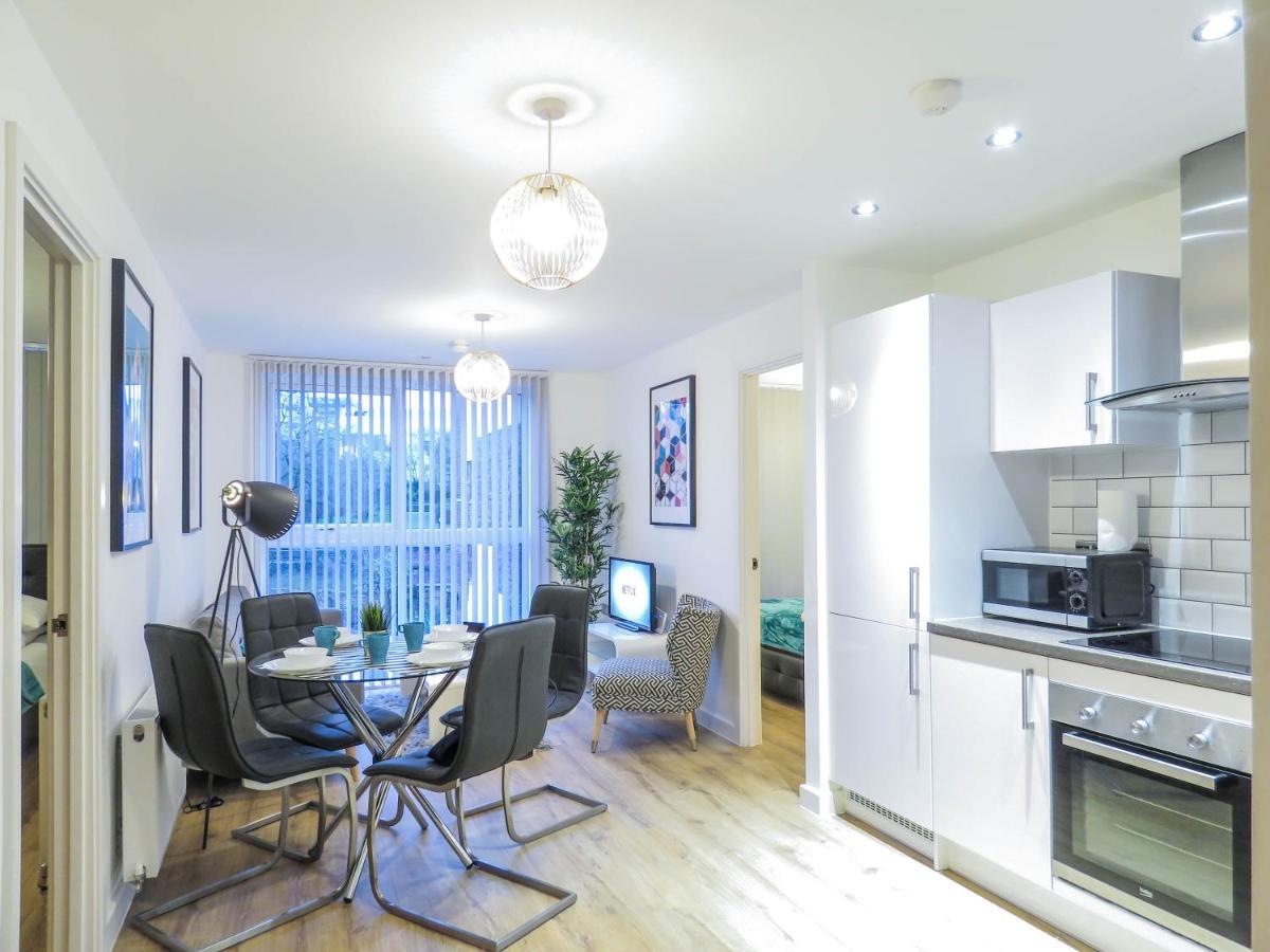 Apartment Tudors Esuites Canal Side Birmingham