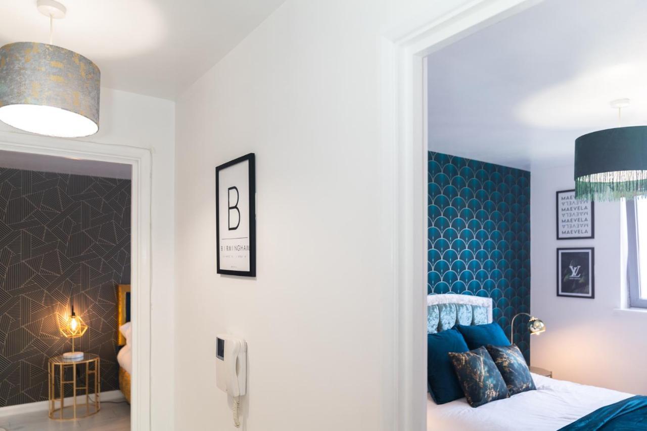 Apartment Maevela - Ultra Lavish Luxury 2 Bed Centre - With Balcony - Free Secure Parking - Ps4 & Smart Tv's Birmingham