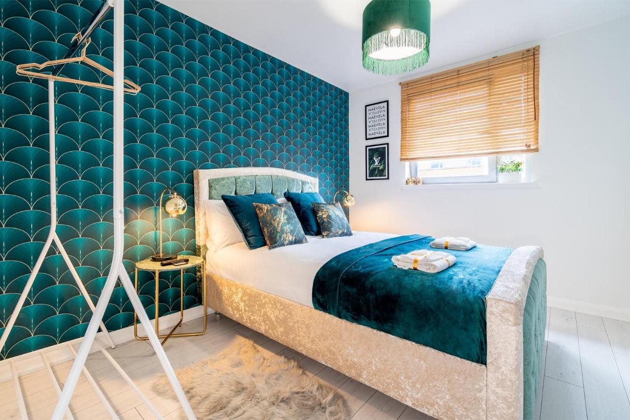 Apartment Maevela - Ultra Lavish Luxury 2 Bed Centre - With Balcony - Free Secure Parking - Ps4 & Smart Tv's